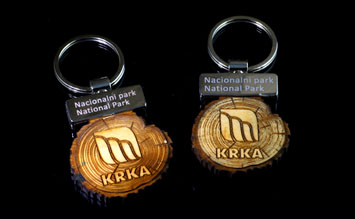 Drveni privjesak Krka